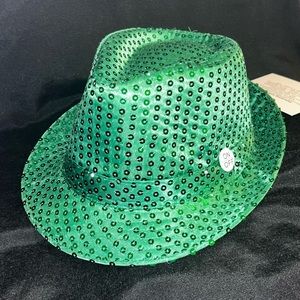 St Patrick’s Day NWTs Light up Hat